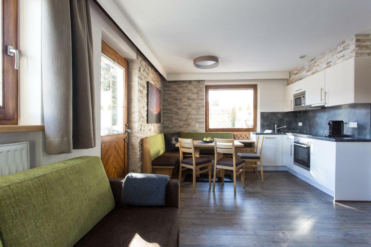Naturlodge Ladis Ehemals Alpenlodge Alexander Inklusive Sommer Bergbahnticket Exterior photo